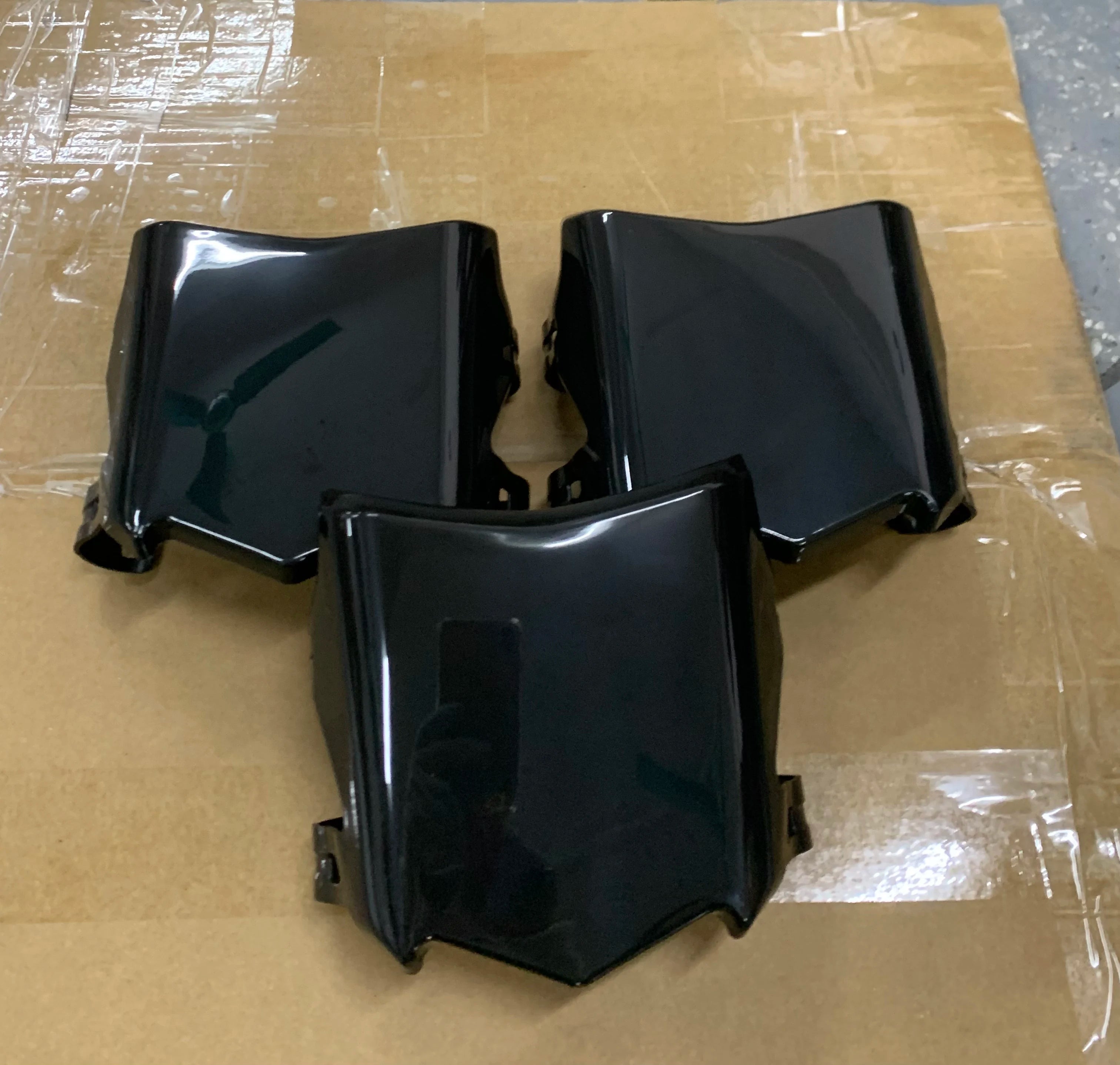 GLOSSY motocutz plate